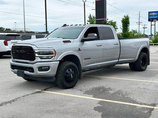 Billet Silver Metallic Clearcoat 2022 RAM 3500 Laramie Crew Cab 4x4 8' Box