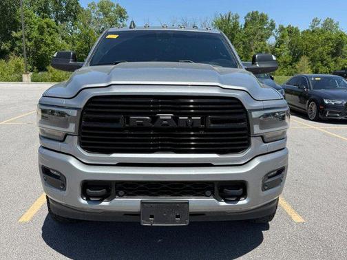 Billet Silver Metallic Clearcoat 2022 RAM 3500 Laramie Crew Cab 4x4 8' Box