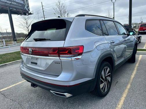 2025 Volkswagen Atlas 2.0T SE w/Technology 4MOTION