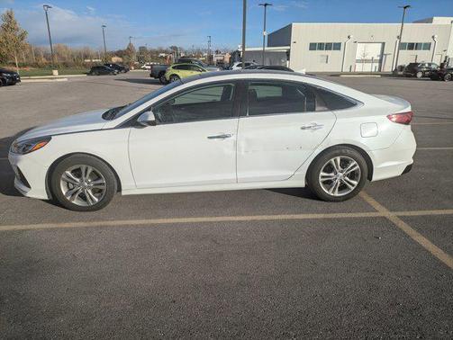 2018 Hyundai SONATA Limited