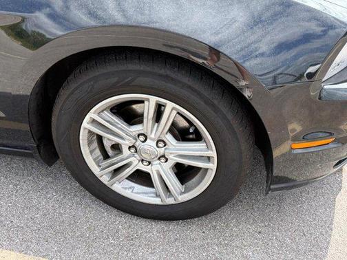 2014 Ford Mustang V6