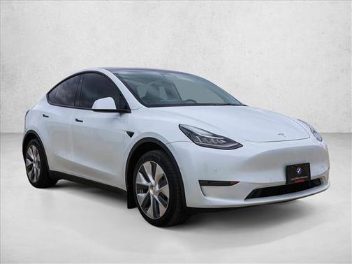 2022 Tesla Model Y Long Range Dual Motor All-Wheel Drive