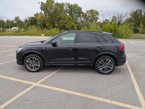 2022 Audi Q3 45 S line Premium Plus