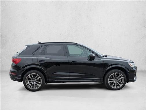 2022 Audi Q3 45 S line Premium Plus