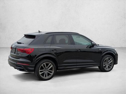 2022 Audi Q3 45 S line Premium Plus