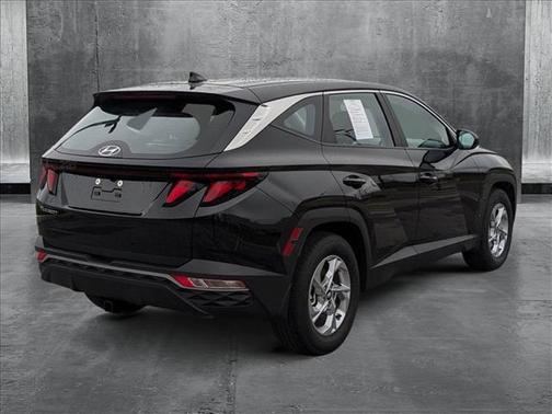 2024 Hyundai TUCSON SE