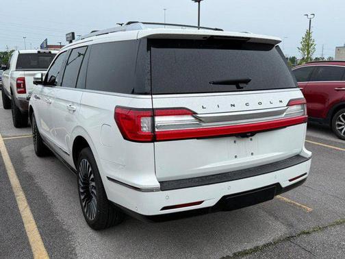 Pristine White 2021 Lincoln Navigator Black Label