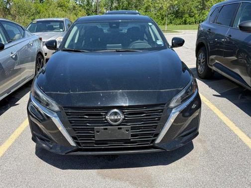 Super Black 2024 Nissan Altima 2.5 SV