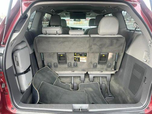 2018 Toyota Sienna XLE Premium