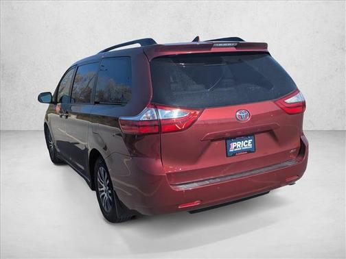 2018 Toyota Sienna XLE Premium