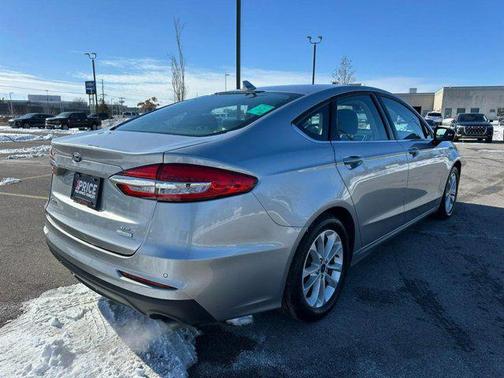2020 Ford Fusion SE