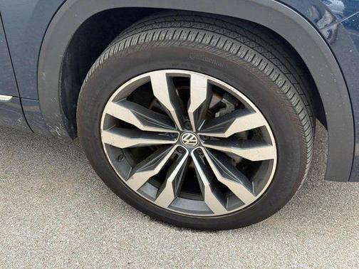 Tourmaline Blue Metallic 2021 Volkswagen Atlas 3.6L SEL