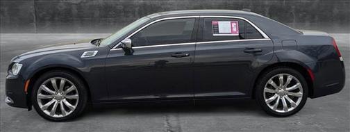 2018 Chrysler 300 Touring
