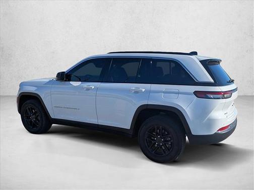 2024 Jeep Grand Cherokee Laredo