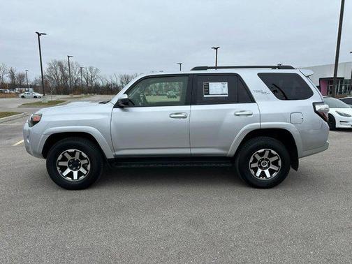 2024 Toyota 4Runner TRD Off Road