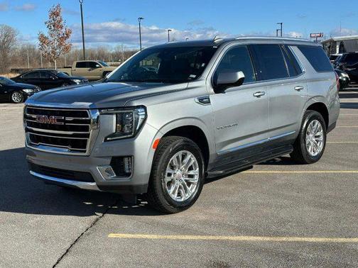 2023 GMC Yukon SLT