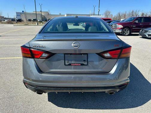 2024 Nissan Altima SR FWD