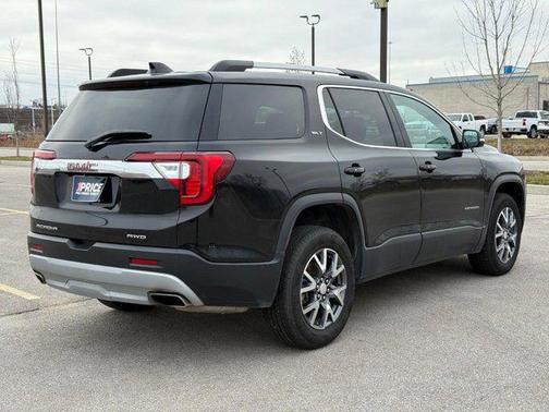 2023 GMC Acadia AWD SLT