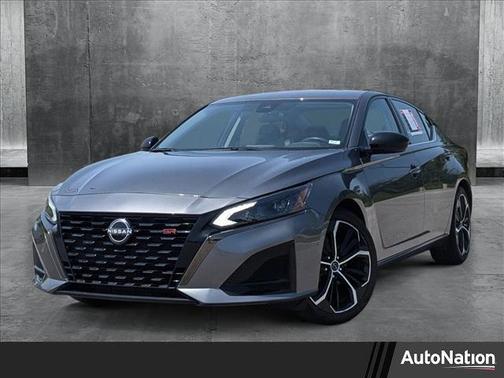 2023 Nissan Altima SR FWD