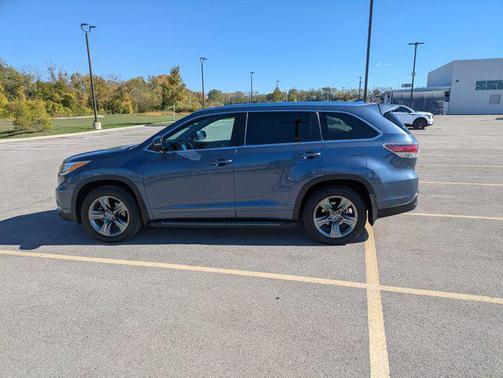 2015 Toyota Highlander Limited Platinum