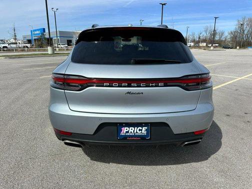 2021 Porsche Macan AWD