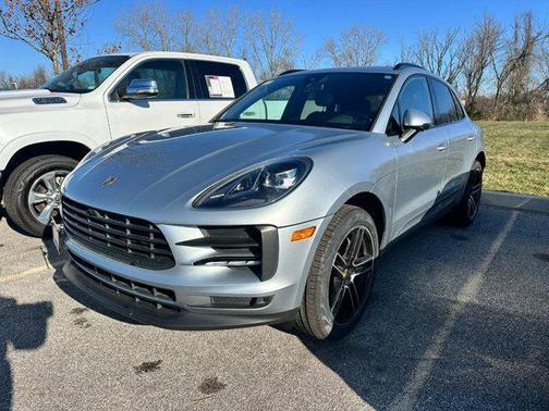 2021 Porsche Macan AWD
