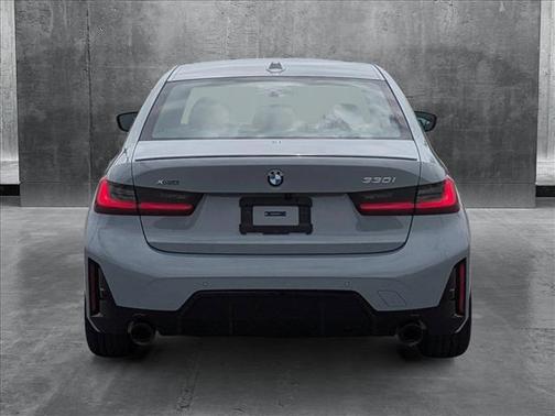 2025 BMW 330 i xDrive