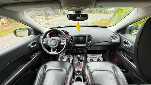 Silver 2018 Jeep Compass Trailhawk