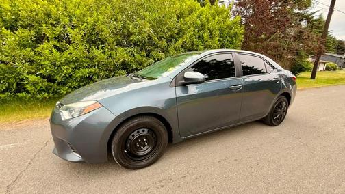 Gray 2016 Toyota Corolla