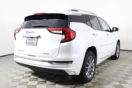 2022 GMC Terrain Denali