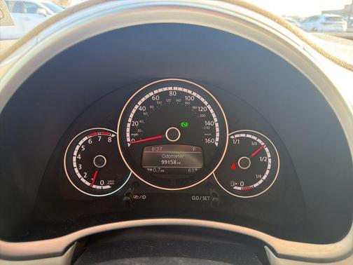 2016 Volkswagen Beetle 1.8T SE