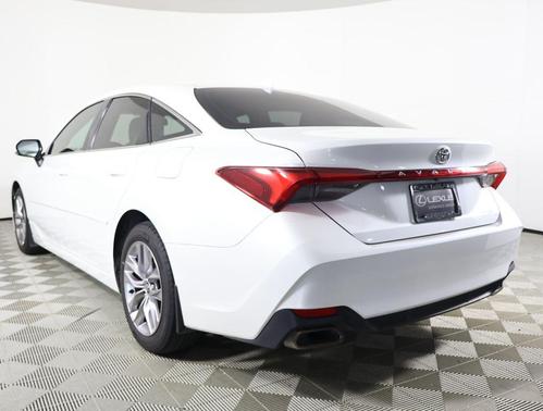 2021 Toyota Avalon XLE
