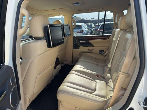 2016 Lexus LX 570 Base