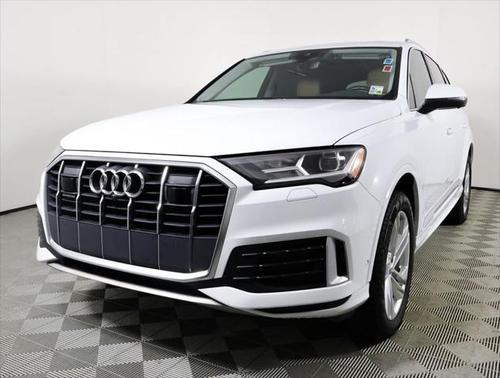 2021 Audi Q7 45 Premium Plus