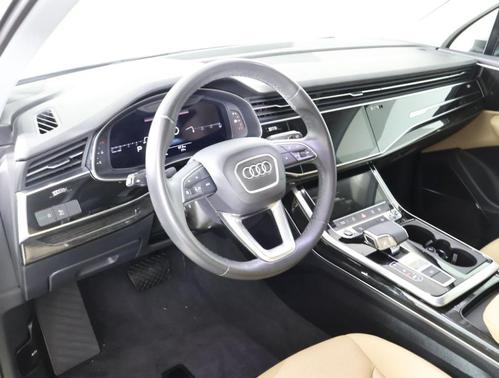 2021 Audi Q7 45 Premium Plus