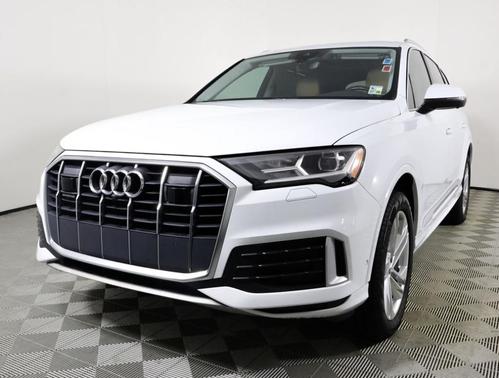 2021 Audi Q7 45 Premium Plus
