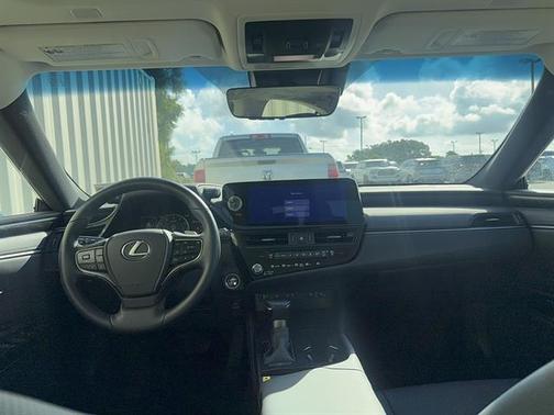 Iridium 2025 Lexus ES 350 Base