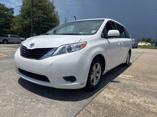 2013 Toyota Sienna LE