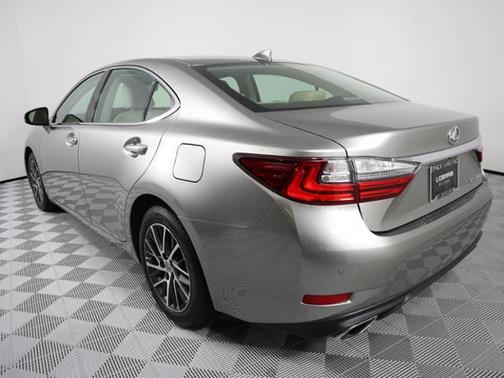 2017 Lexus ES 350 Base