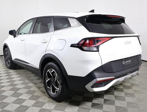 2024 Kia Sportage LX