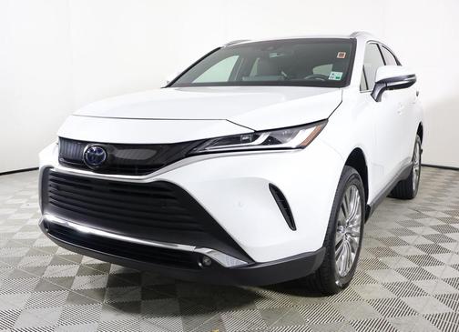 2023 Toyota Venza XLE