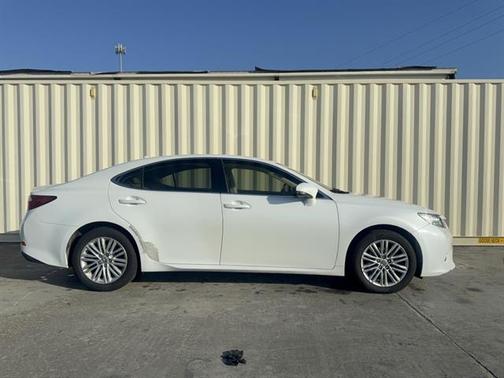 Starfire Pearl 2014 Lexus ES 350 Base