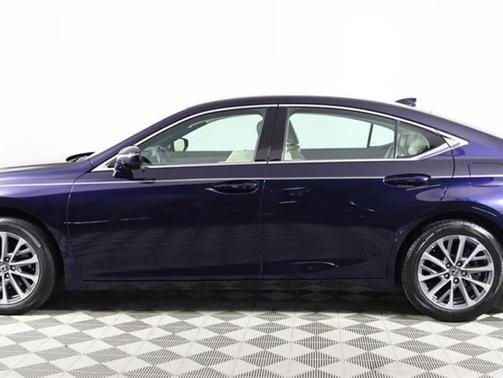 2022 Lexus ES 350 Base