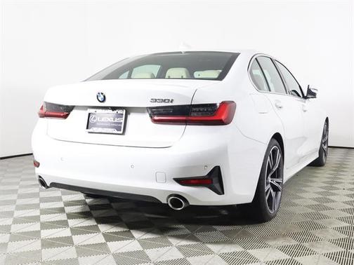 2022 BMW 330 330i