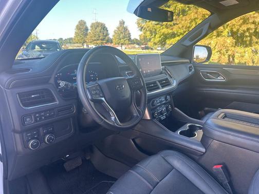 2022 Chevrolet Tahoe 4WD RST