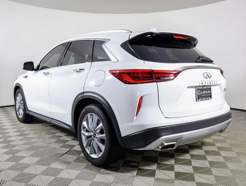 2021 INFINITI QX50 LUXE