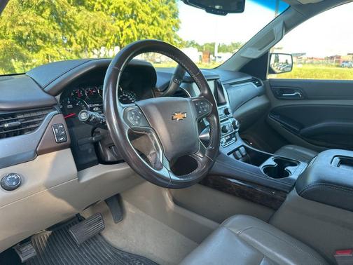 2020 Chevrolet Suburban LT