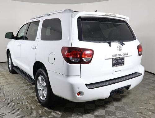 2018 Toyota Sequoia SR5