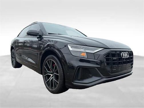 2021 Audi Q8 55 Premium Plus