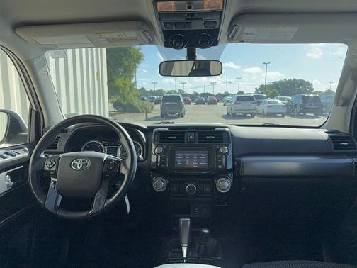 Classic Silver Metallic 2015 Toyota 4Runner Trail
